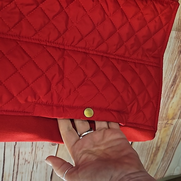 NWOT Never Worn Christmas Red QUILTED, LINED, WARM VEST! SZ LG/XL - Picture 3 of 8